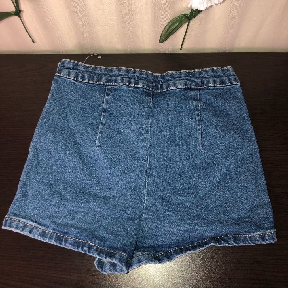 Forever21 High Rise Denim Shorts - Picture 4 of 7
